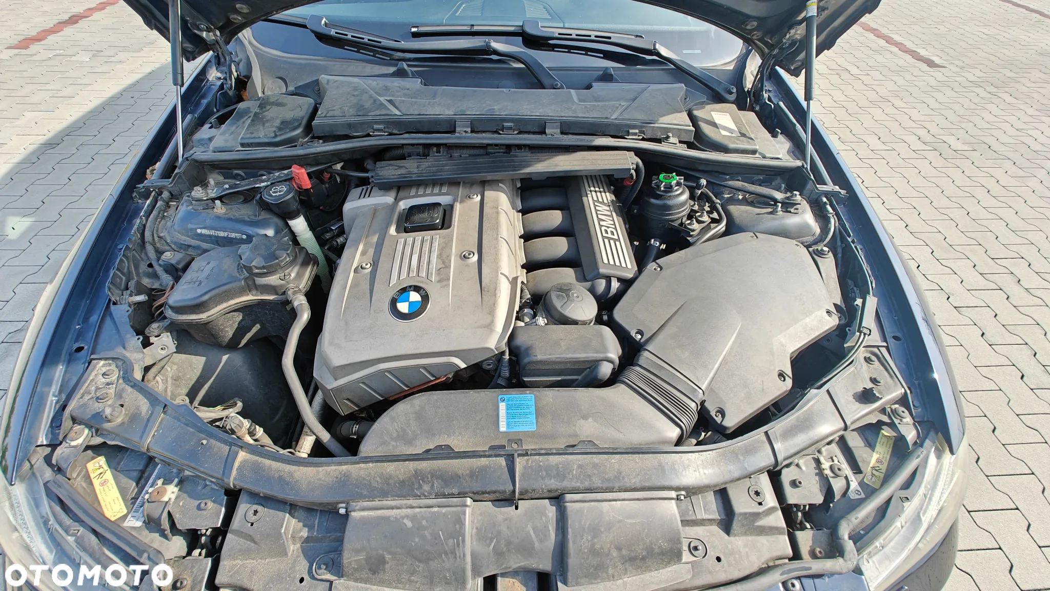 BMW Seria 3 330xi - 39