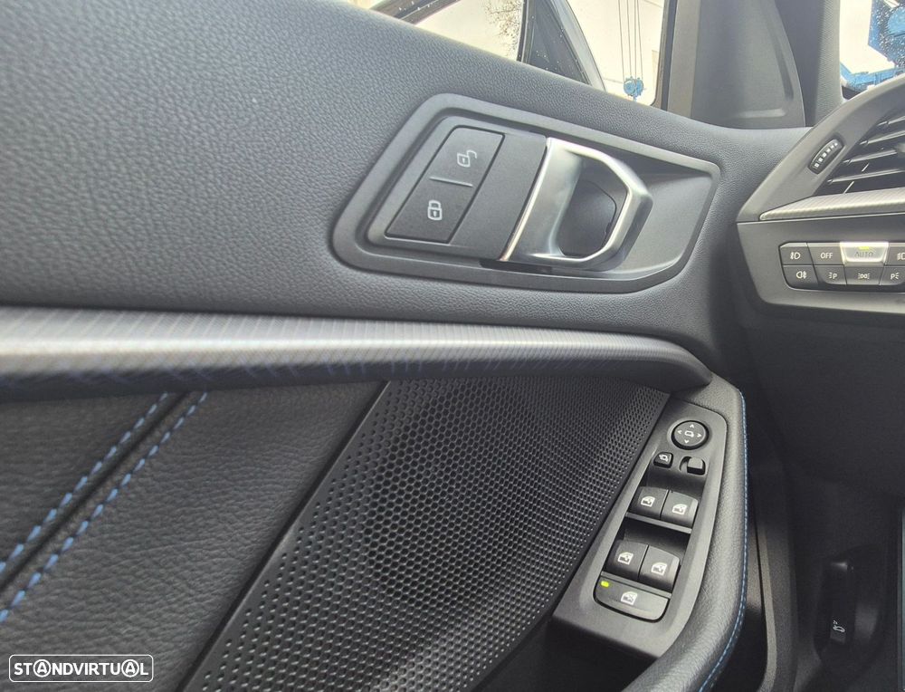 BMW 116 d Pack Desportivo M Auto - 19