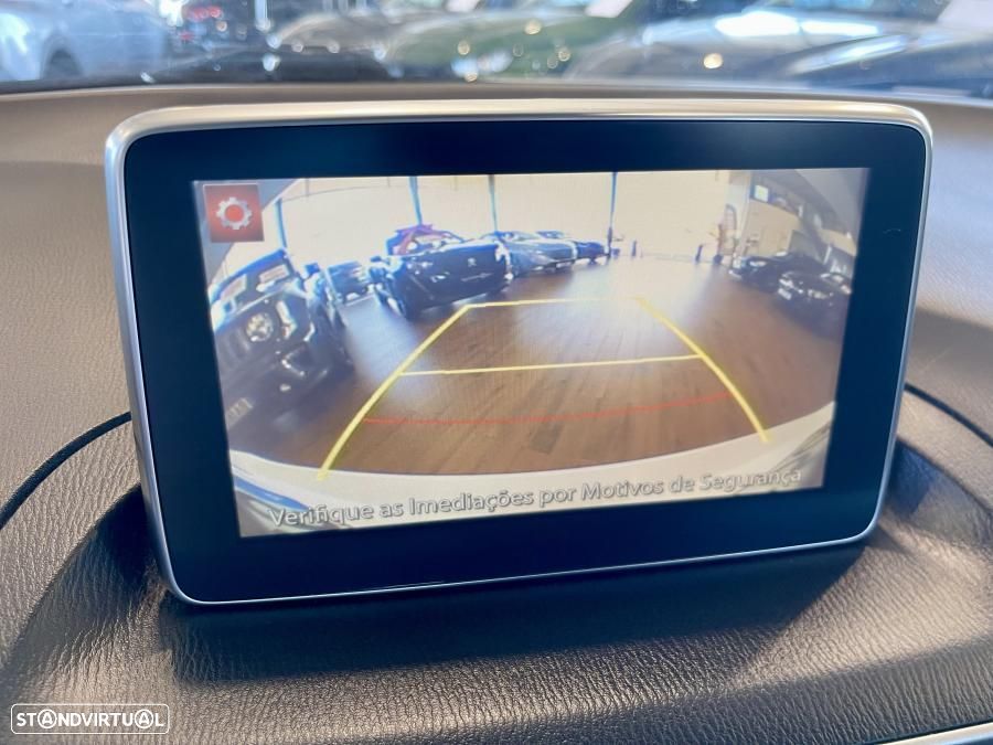 Mazda 3 Hatchback - 16