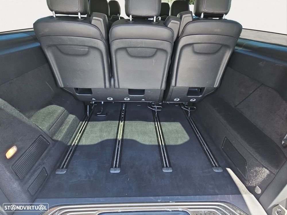 Mercedes-Benz V 300 d Longo Avantgarde - 14