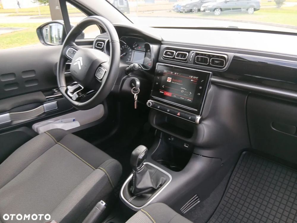 Citroën C3 1.2 PureTech Shine - 28
