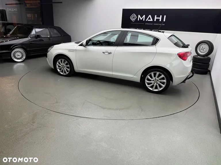 Alfa Romeo Giulietta 2.0 JTDM 20V TCT Speciale - 8