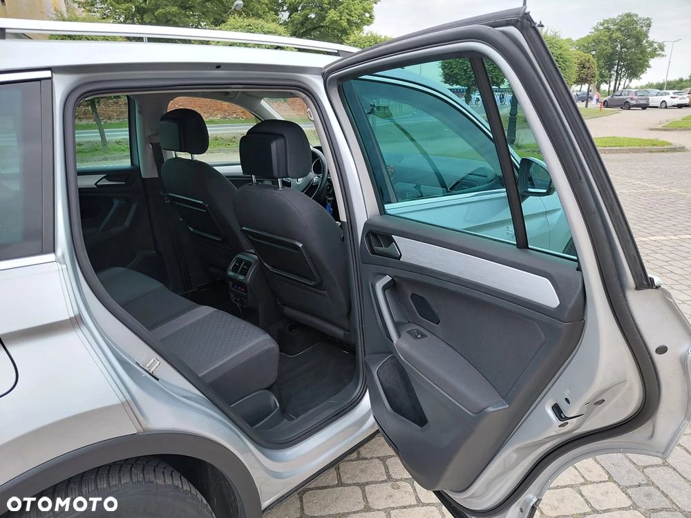 Volkswagen Tiguan 1.5 TSI ACT OPF Comfortline - 12