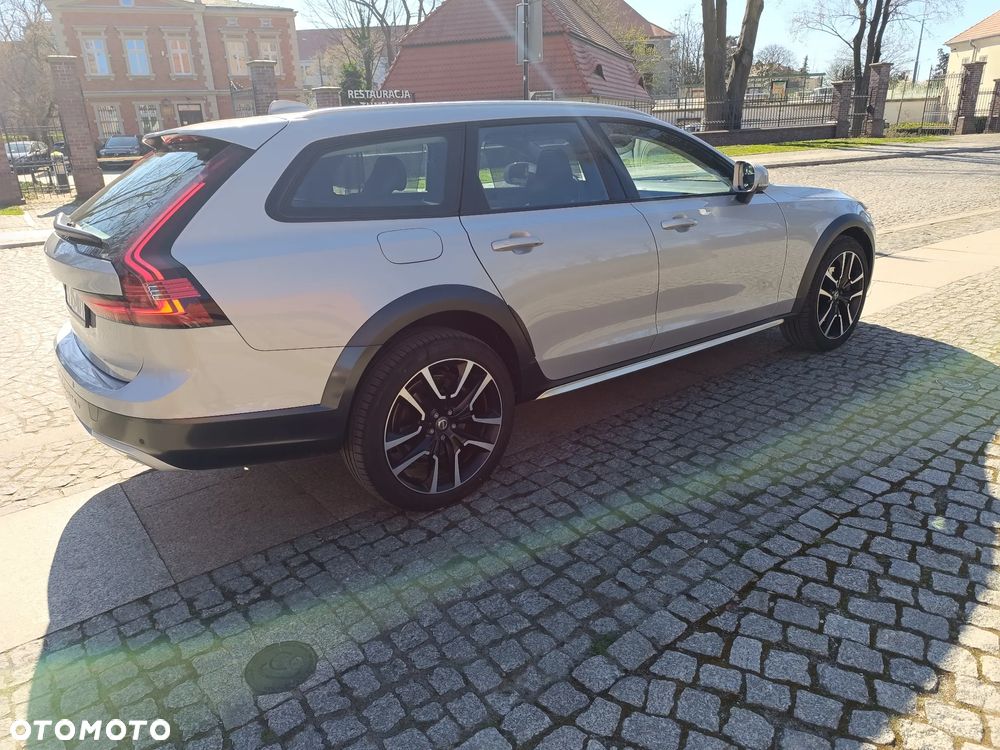 Volvo V90 D5 AWD Momentum Pro - 10