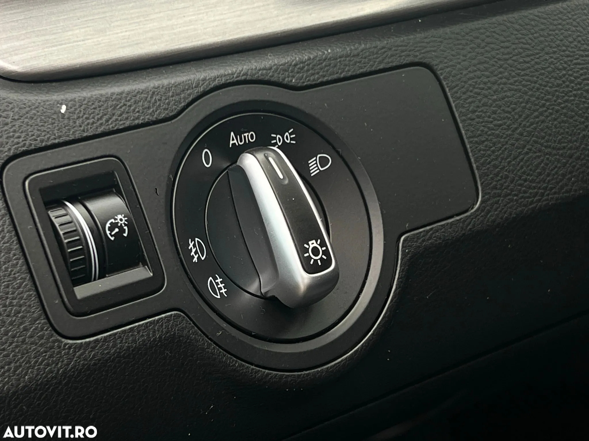 Volkswagen Passat Variant 2.0 TDI BlueMotion Technology Comfortline - 39