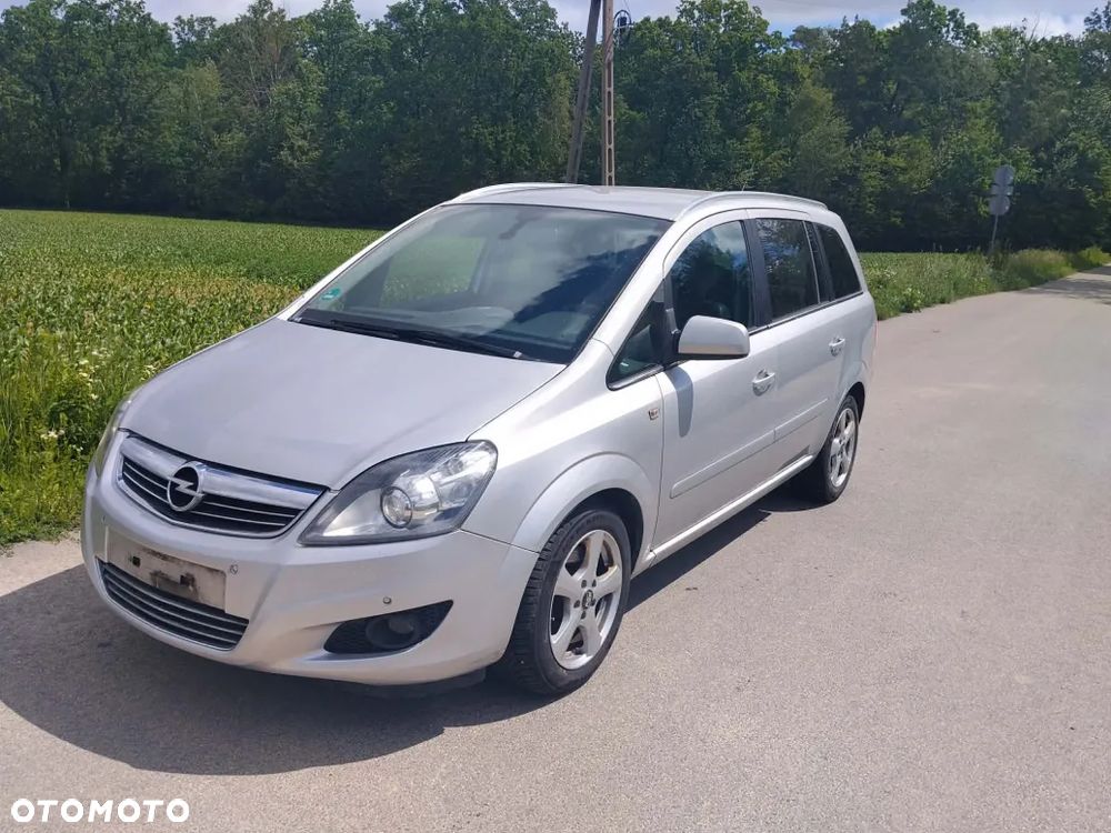 Opel Zafira - 1