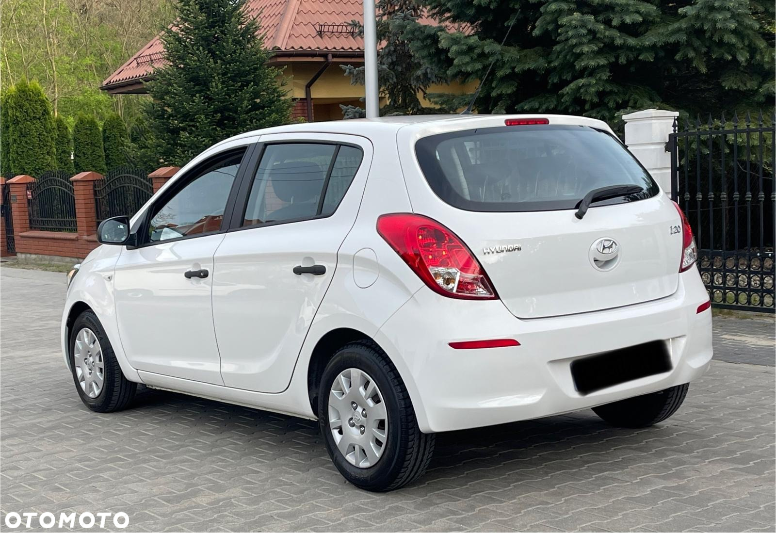 Hyundai i20 1.2 Trend - 27