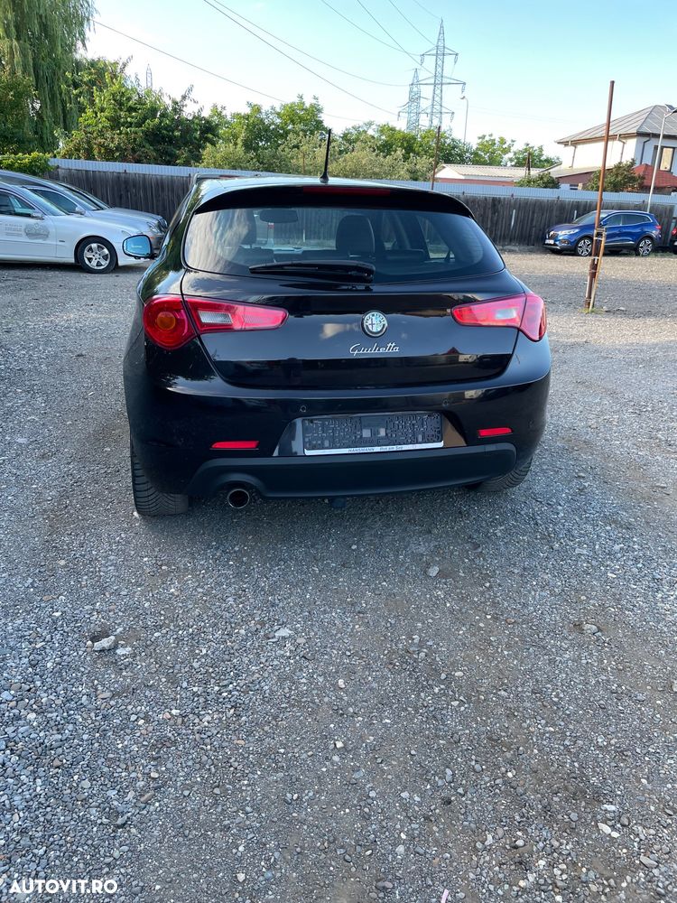 Alfa Romeo Giulietta 1.4 M-Air TCT Distinctive - 11