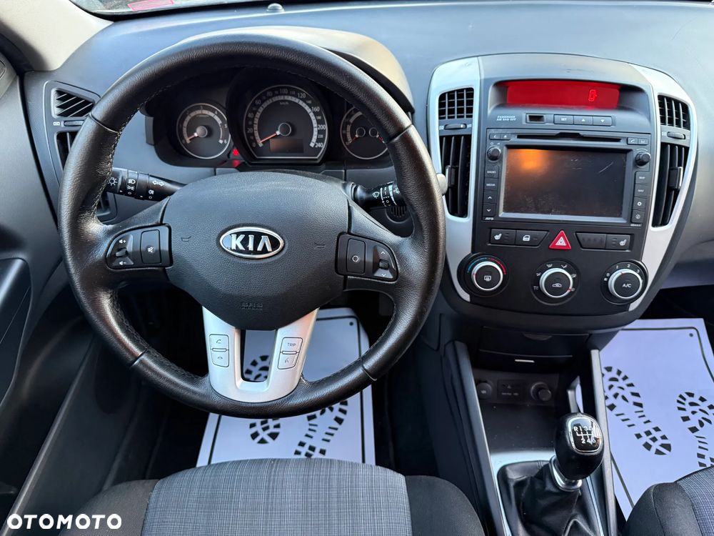Kia Ceed 1.6 Crdi Comfort + - 18