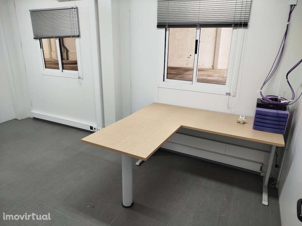 Armazém para arrendar na zona de Sintra, no Linhó - Grande imagem: 2/21