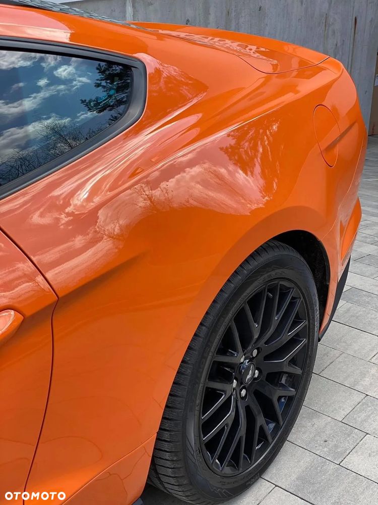Ford Mustang 5.0 V8 GT - 12