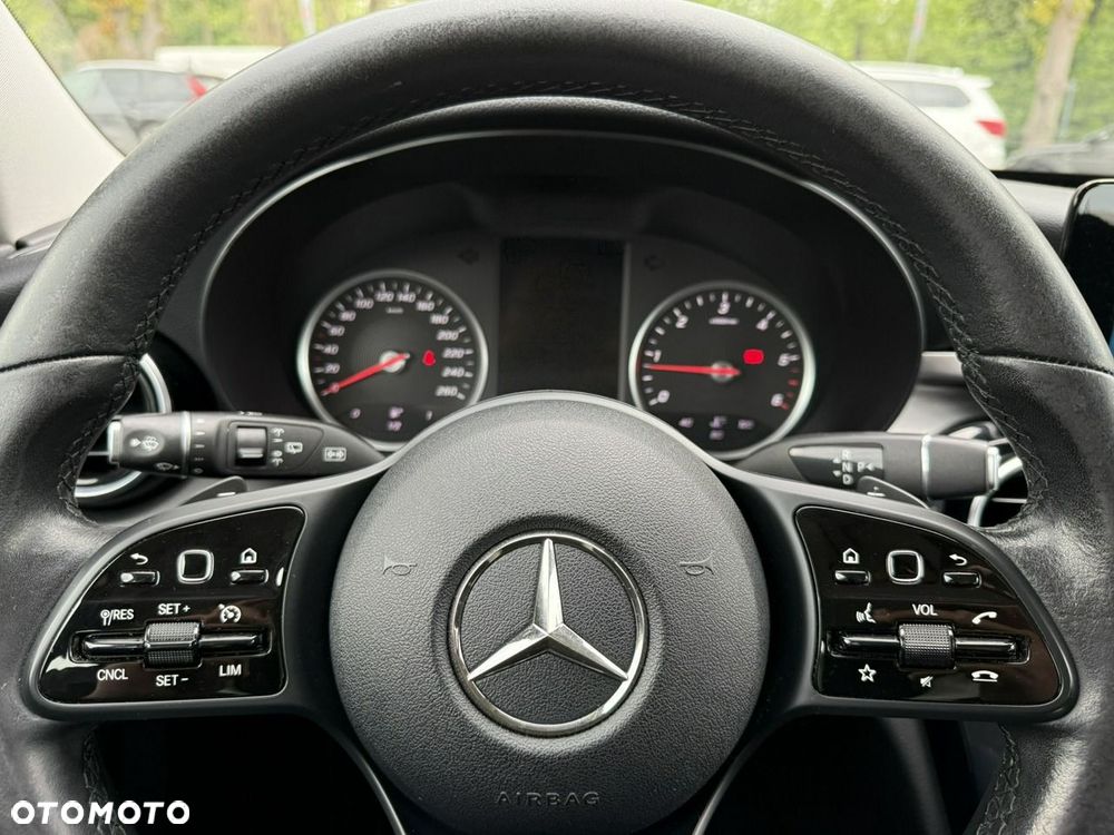 Mercedes-Benz Klasa C 220 d 9G-TRONIC - 23