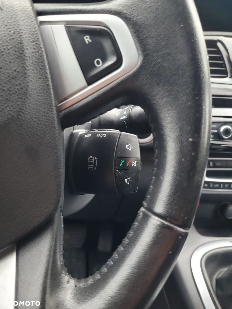 Renault Scenic dCi 110 FAP EDC Bose Edition - 23
