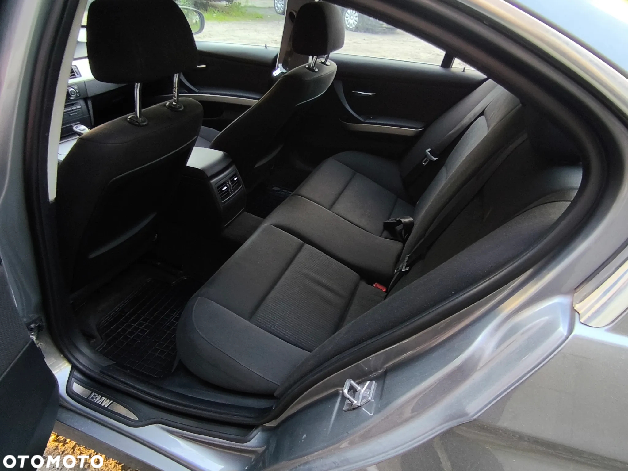 BMW Seria 3 318d - 9