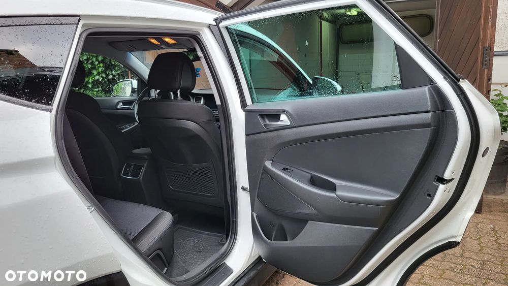 Hyundai Tucson 1.6 T-GDi Comfort 2WD - 18