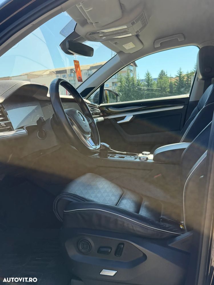 Volkswagen Touareg V6 TDI Elegance - 21