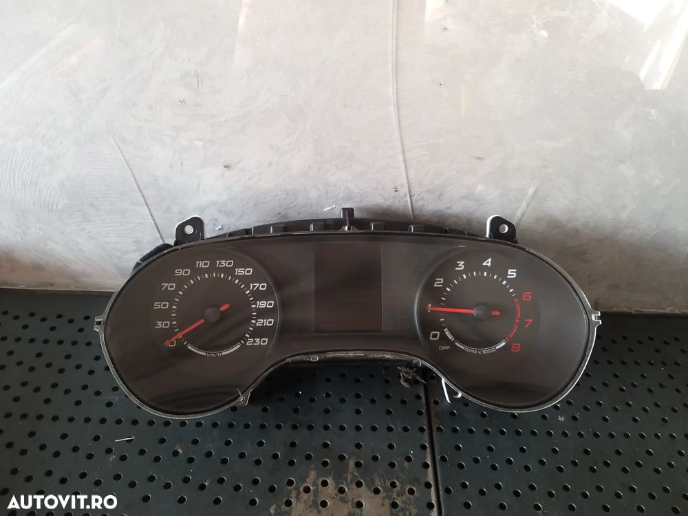 Ceasuri bord benzina fiat tipo 356 357 a2c17819101 00521015240 - 1