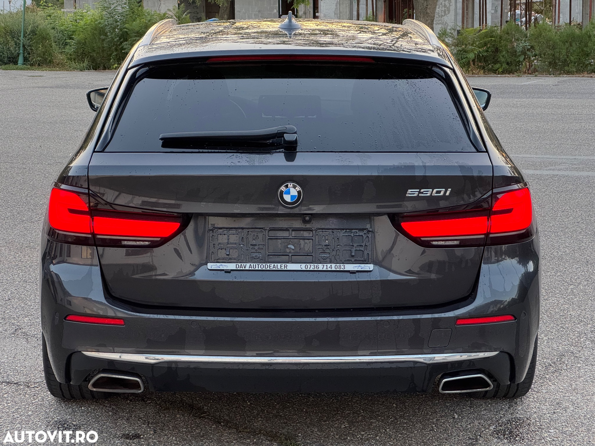 BMW Seria 5 530i Touring Aut. Luxury Line - 4