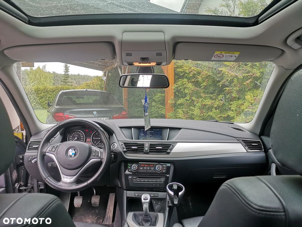 BMW X1 xDrive18d - 11