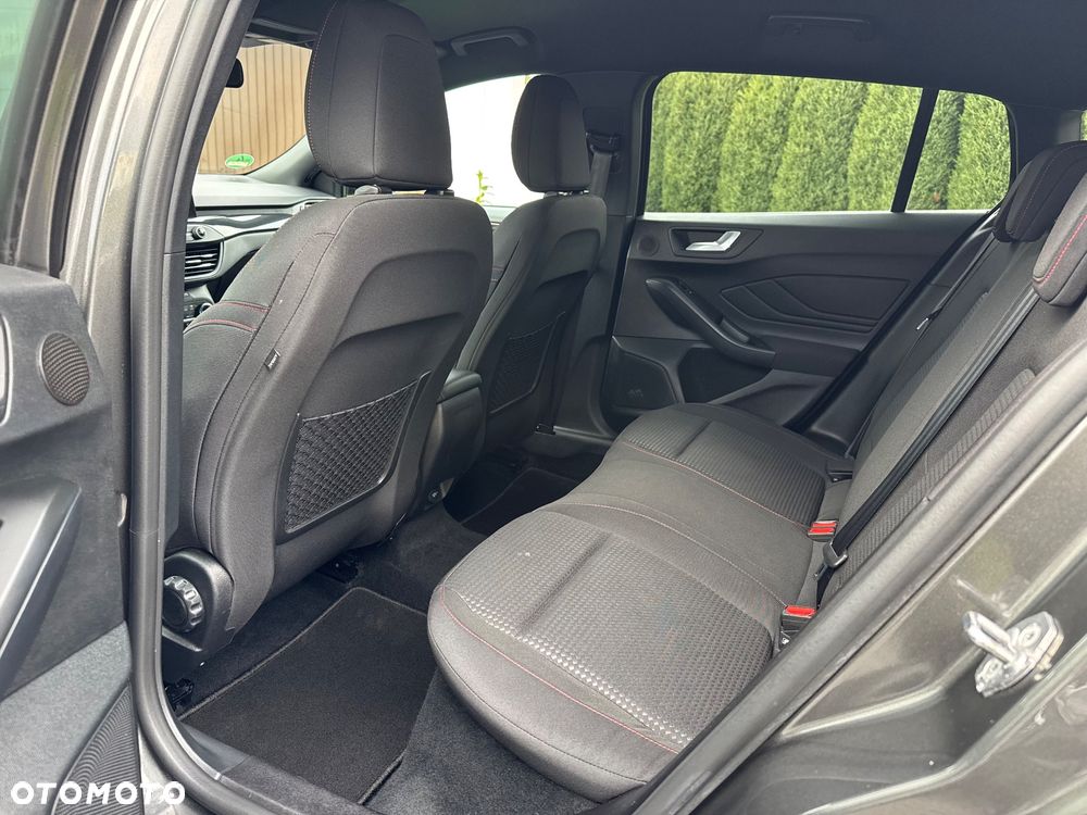 Ford Focus 2.0 TDCi DPF Start-Stopp-System ST-Line - 9