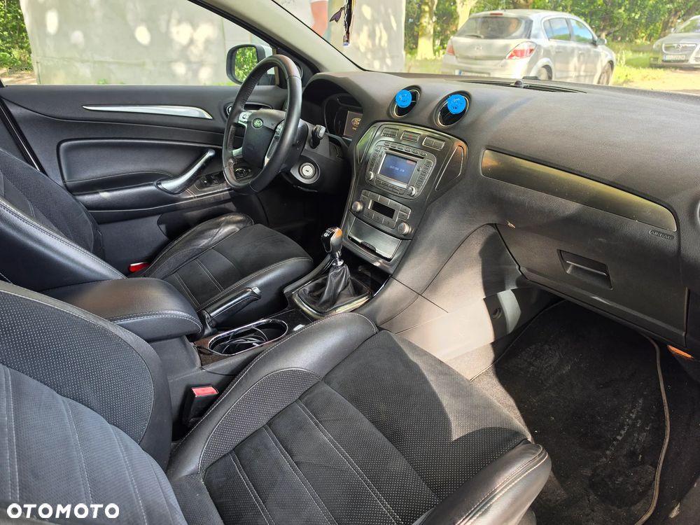 Ford Mondeo 1.8 TDCi Ambiente - 4