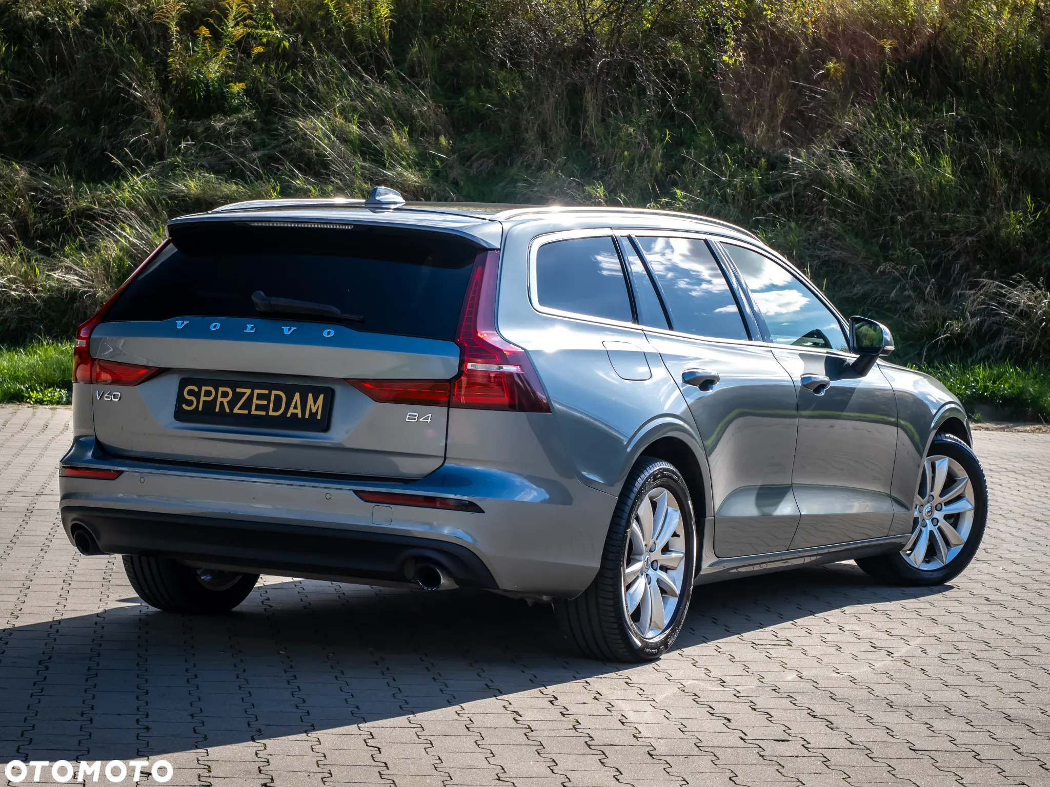 Volvo V60 B4 D Ultimate Bright - 19