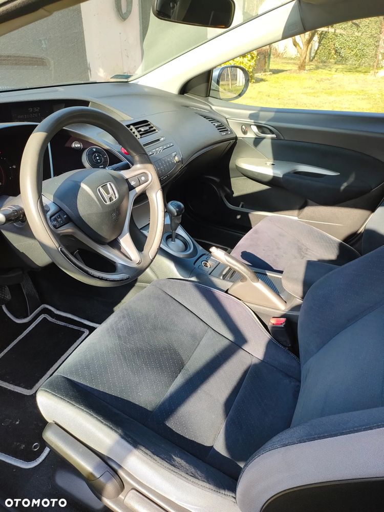 Honda Civic 1.4 Comfort - 11
