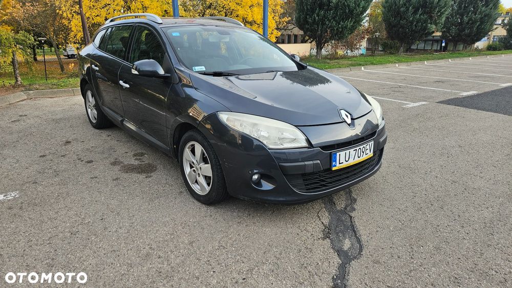 Renault Megane 2010 photo 2