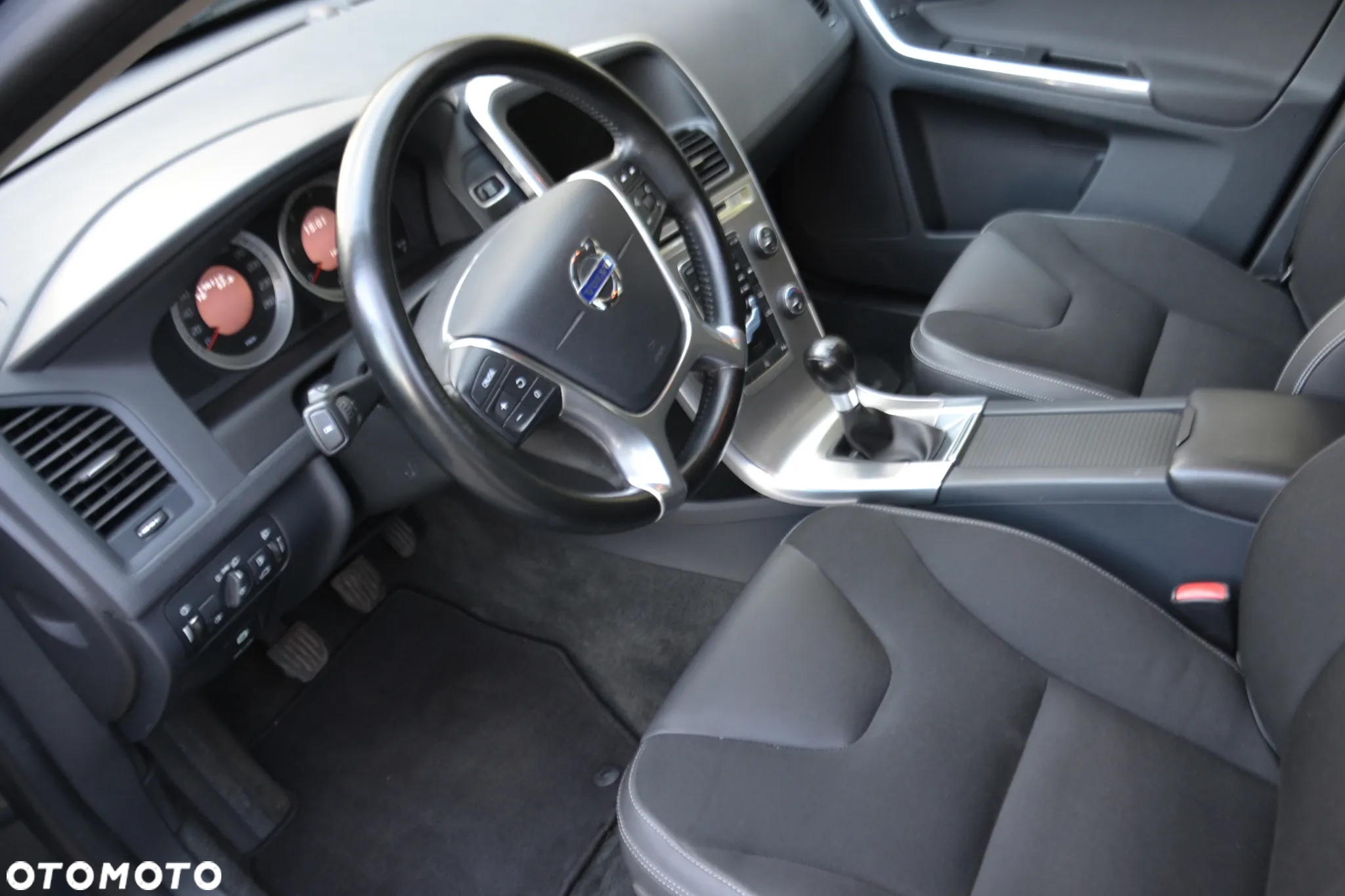 Volvo XC 60 D3 Momentum - 7