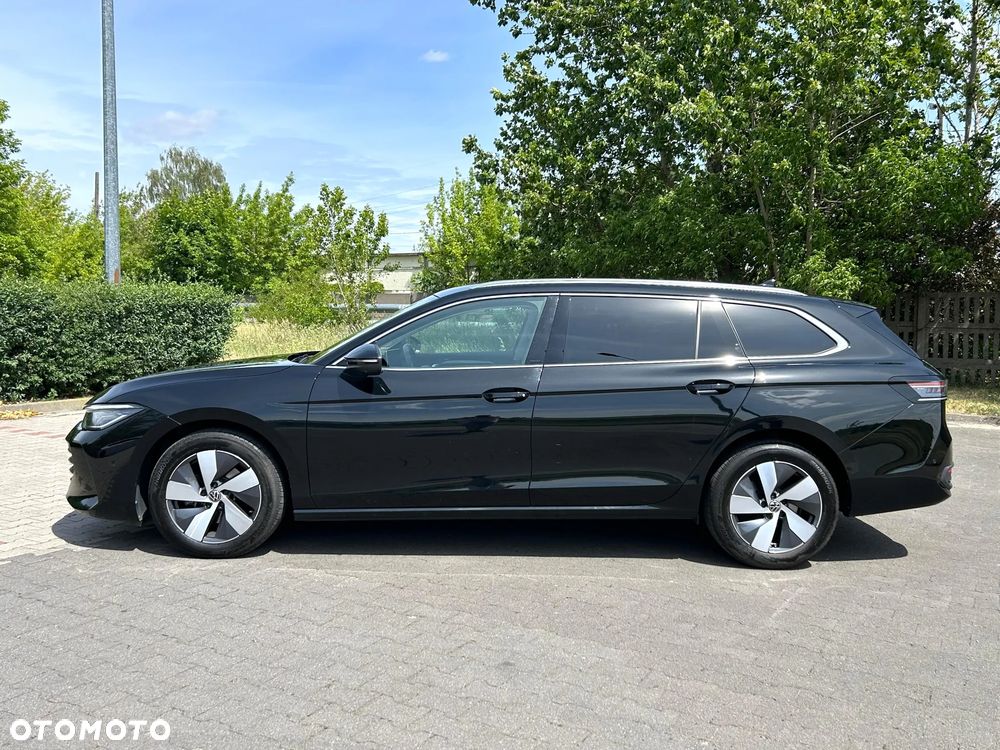 Volkswagen Passat - 12