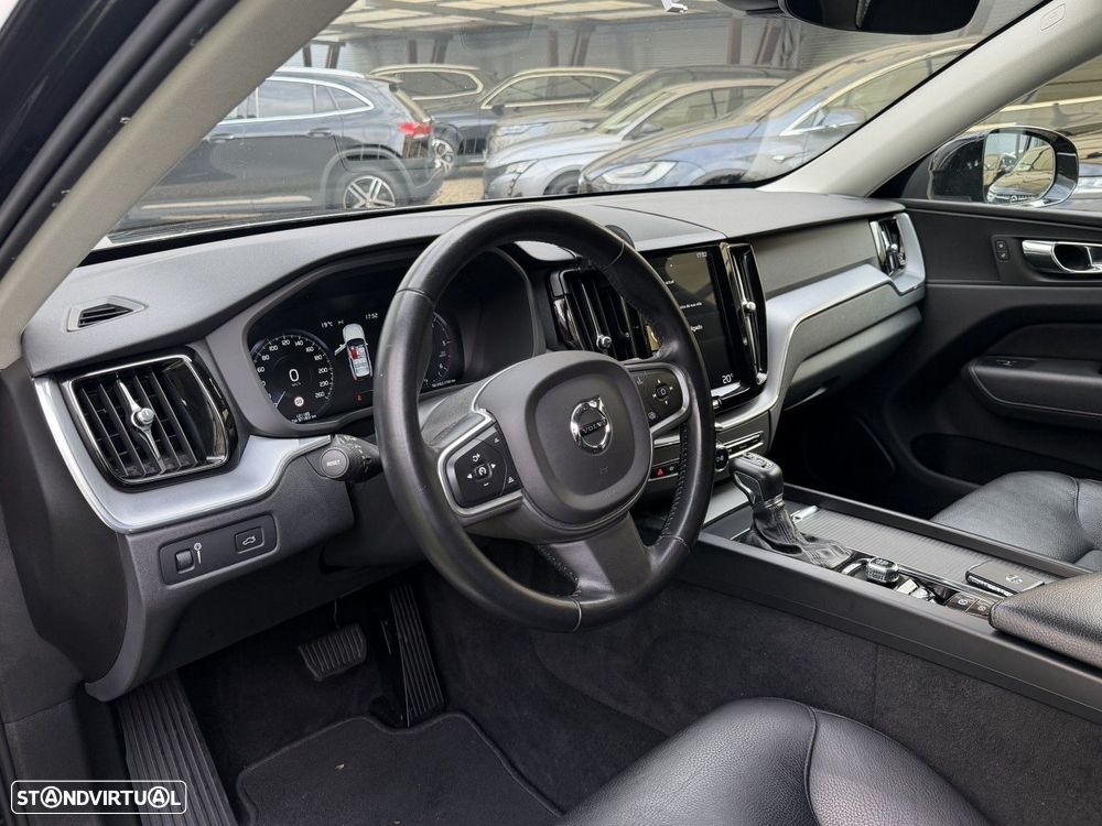 Volvo XC 60 2.0 D4 Momentum Plus Geartronic - 23