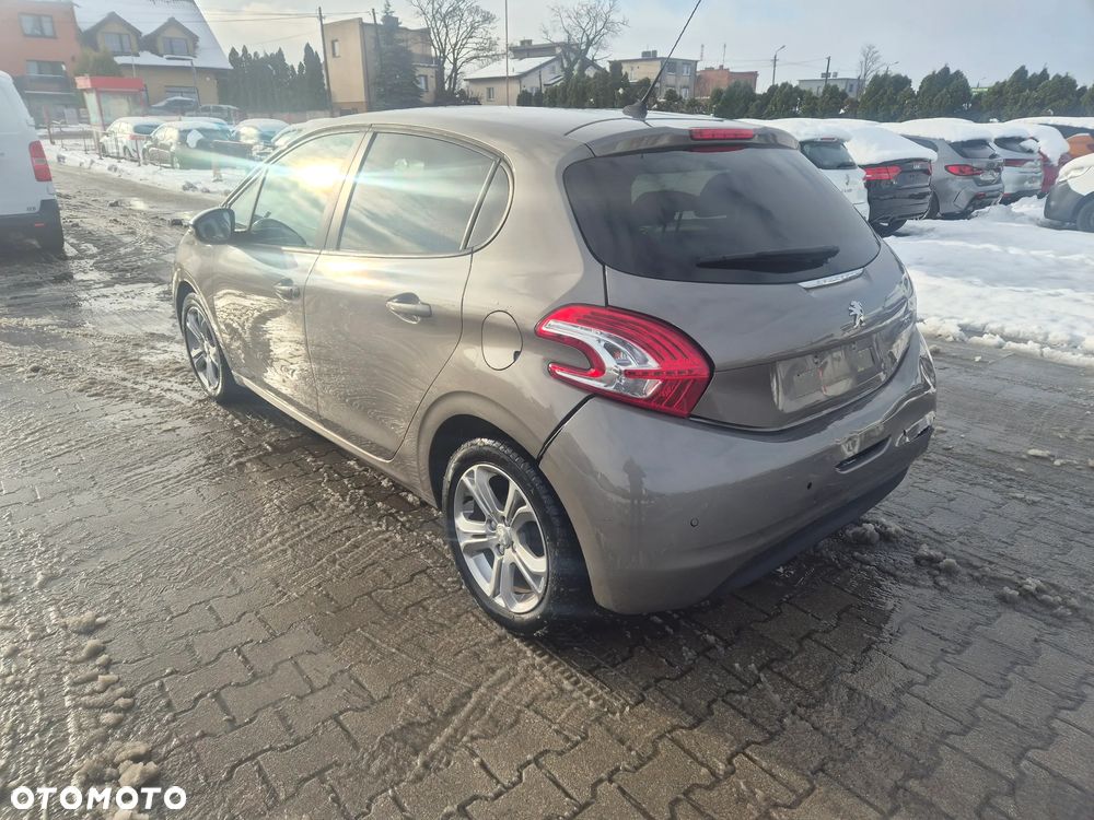Peugeot 208 82 PureTech Style - 7
