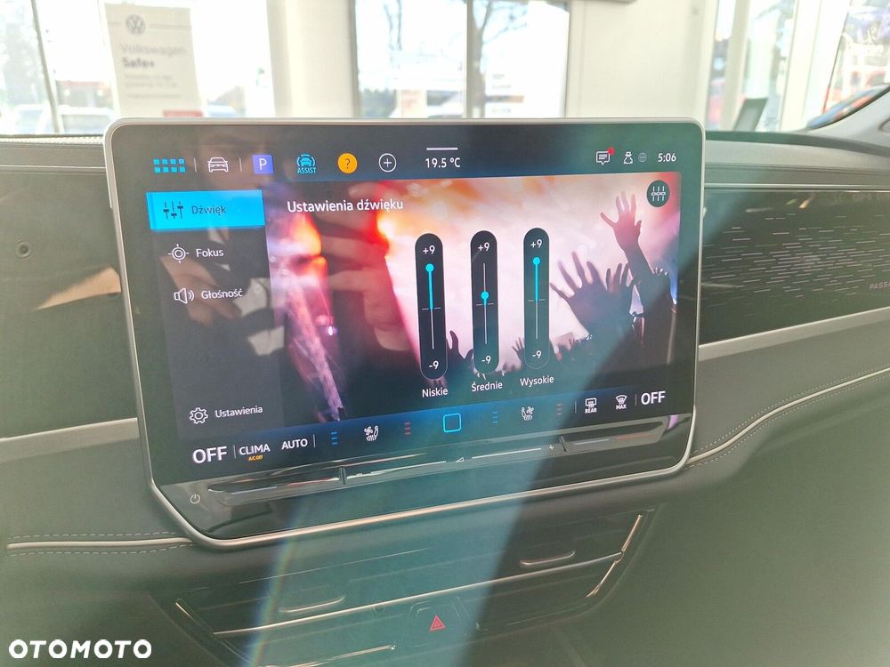 Volkswagen Passat Variant - 37