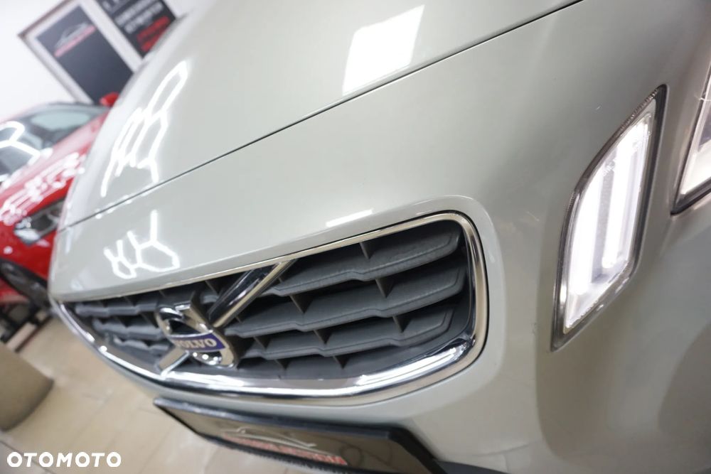 Volvo V60 D4 Geartronic Momentum - 13