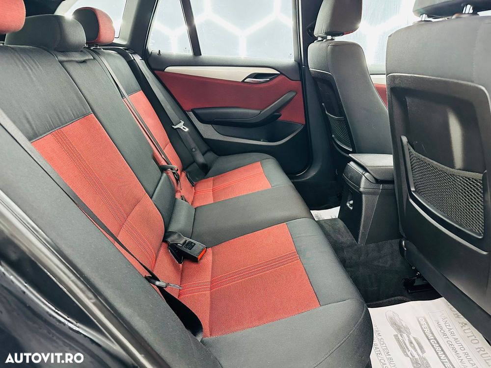 BMW X1 sDrive18d Sport Line - 7