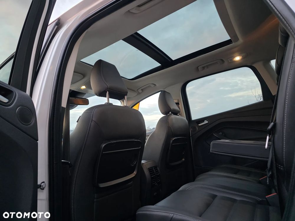 Ford Kuga 2.0 TDCi 4x4 Titanium - 14