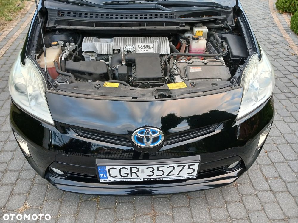 Toyota Prius (Hybrid) Executive - 30