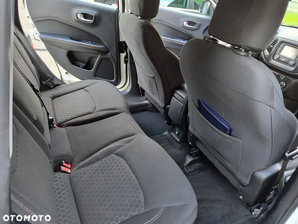 Jeep Compass 1.4 TMair Longitude FWD S&S - 10