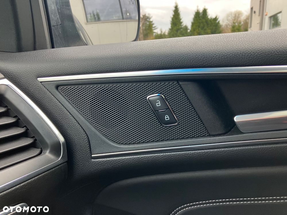 Ford Edge 2.0 TDCi Bi-Turbo 4x4 Titanium - 30