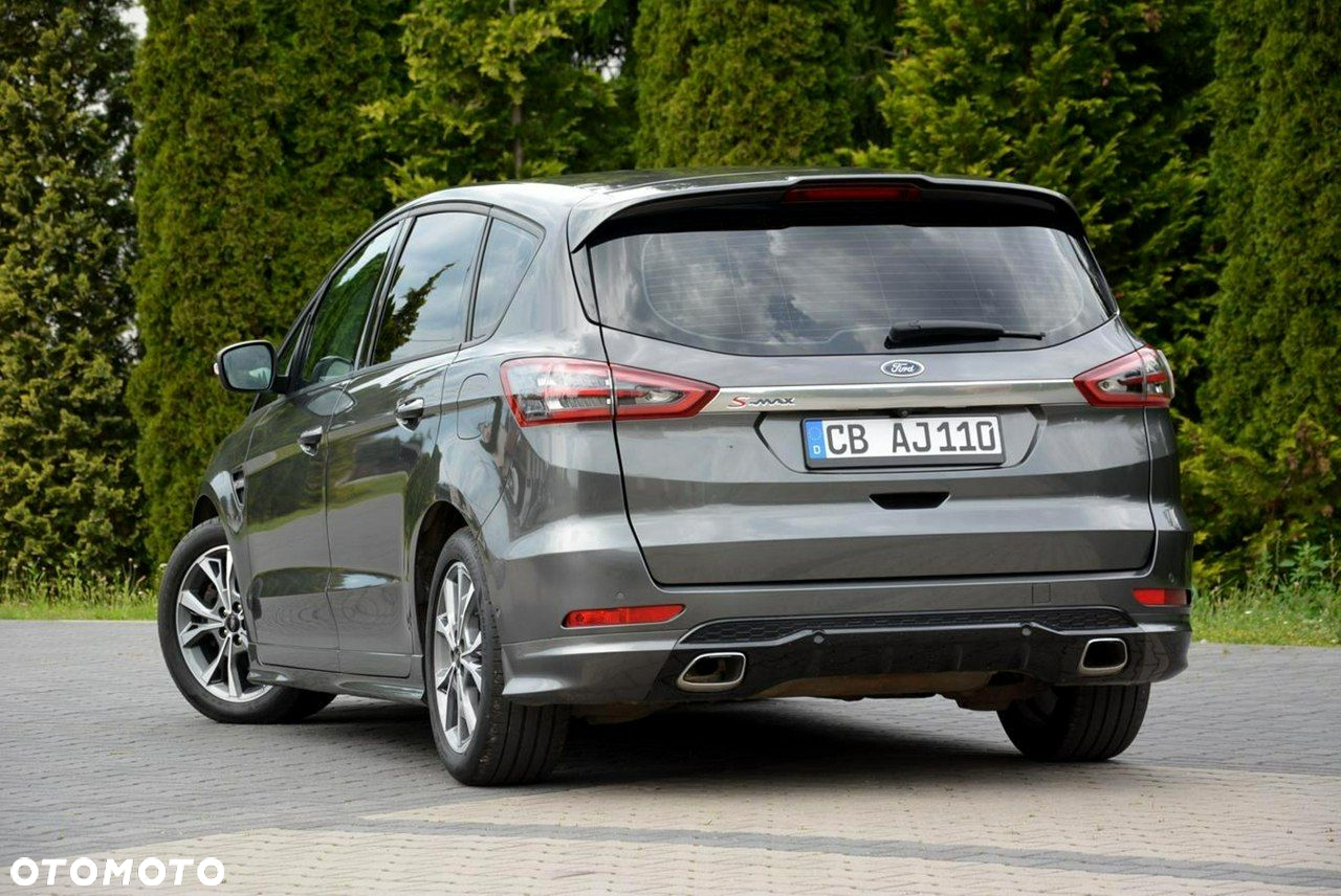 Ford S-Max - 8