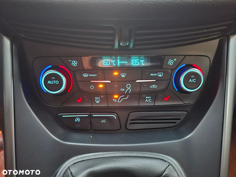 Ford Kuga - 24