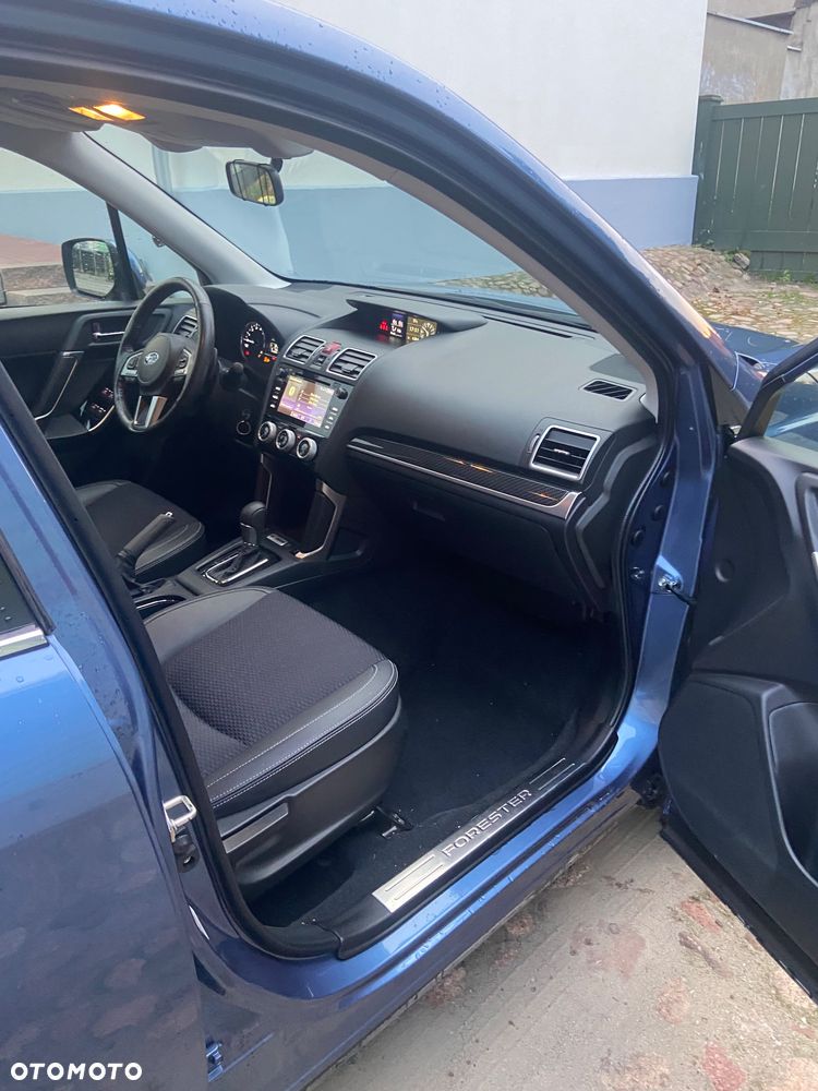Subaru Forester 2.0 i Exclusive (EyeSight) Lineartronic - 12