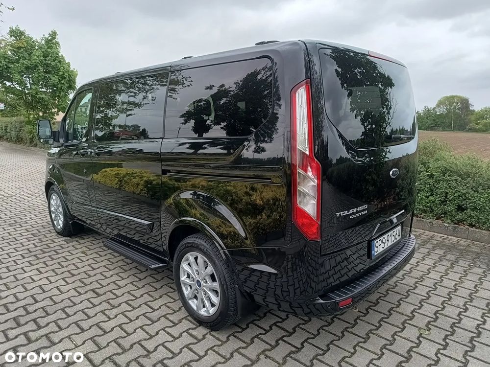 Ford Tourneo Custom 2.0 EcoBlue L1 Titanium - 6