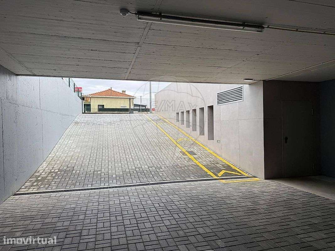 Garagem  para venda - Grande imagem: 2/16