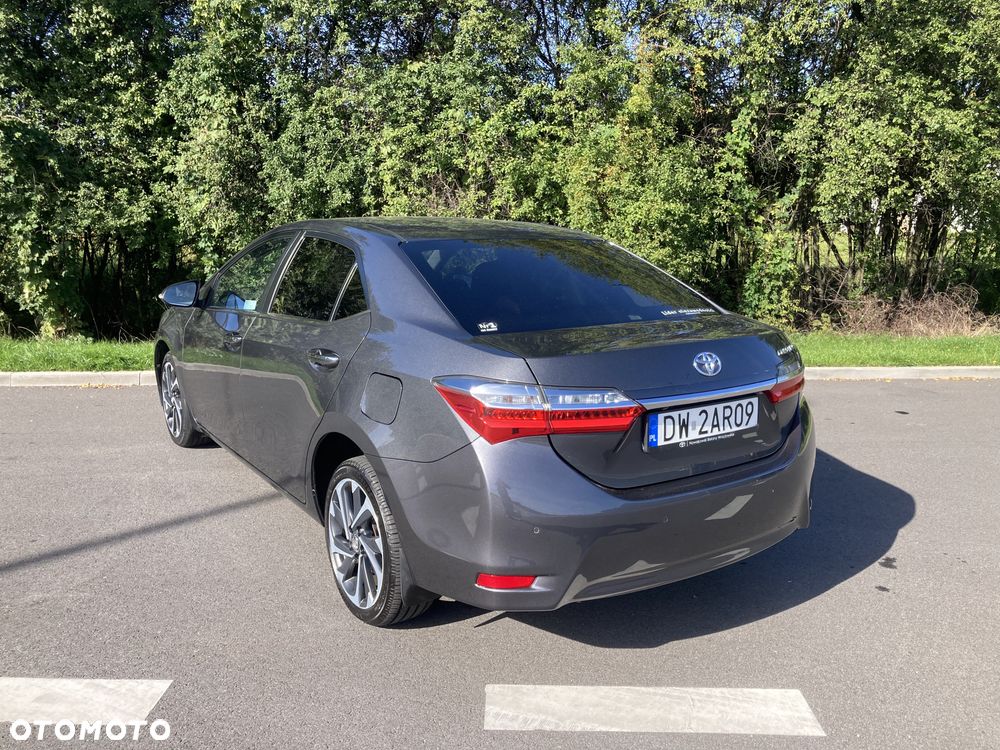Toyota Corolla - 24