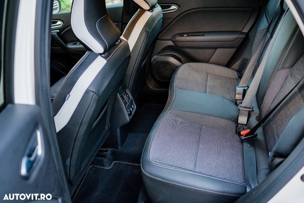 Renault Captur BLUE dCi EDC Intens - 26