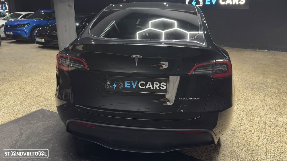 Tesla Model Y Long Range Dual Motor AWD - 5