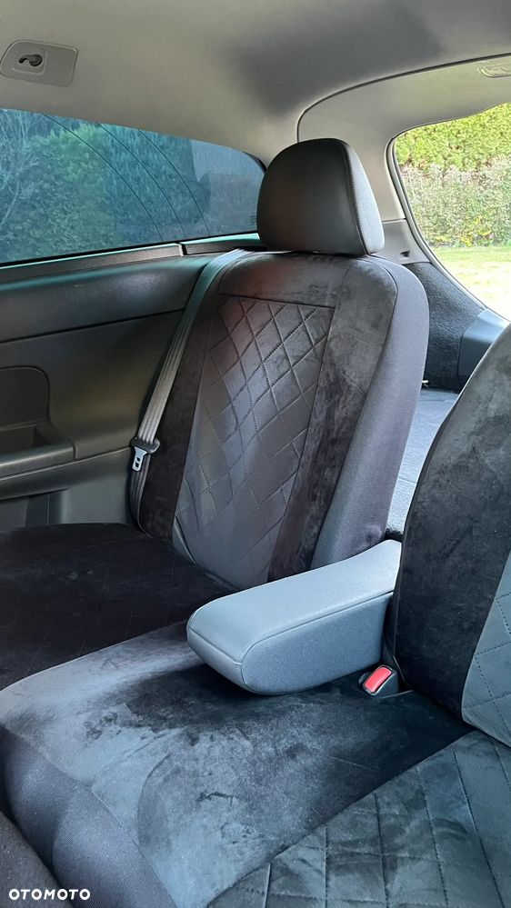 Volvo C30 2.0D Momentum - 34