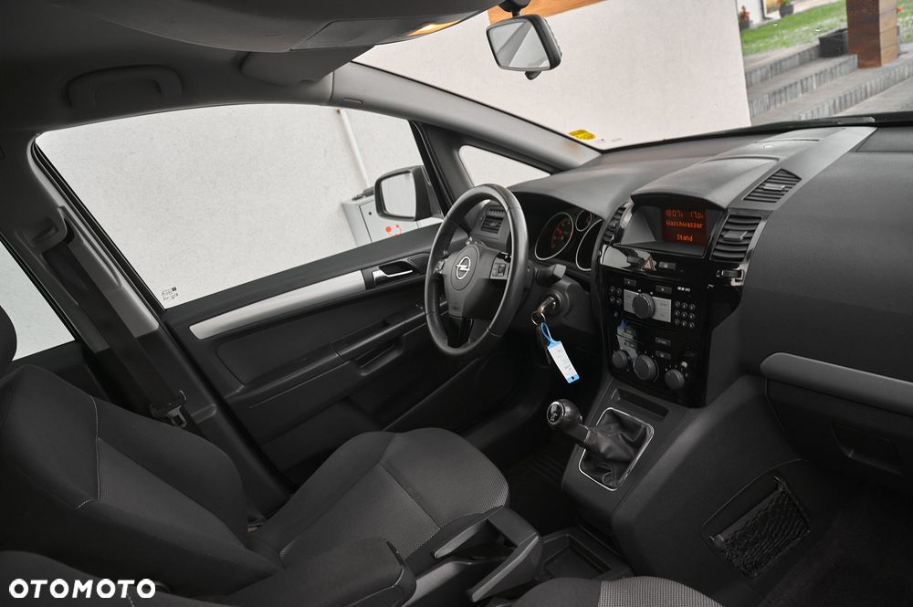 Opel Zafira 1.6 - 33