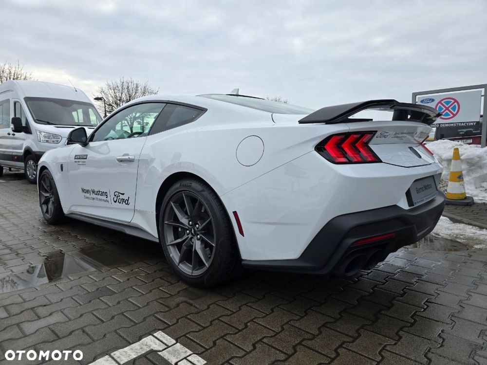 Ford Mustang - 9